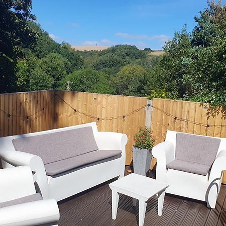 Bijou Coastal Apartment In Polperro With Hot Tub Onsite Parking Downhill Walk To Village Exterior foto